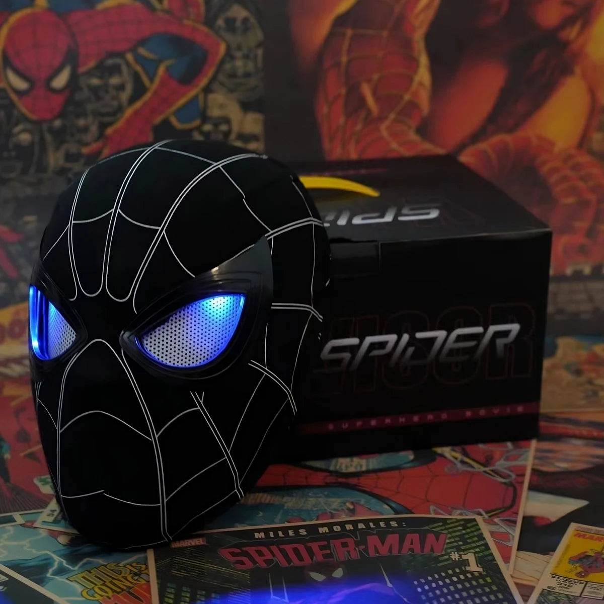 Masque Spiderman Noir avec Yeux Movibles