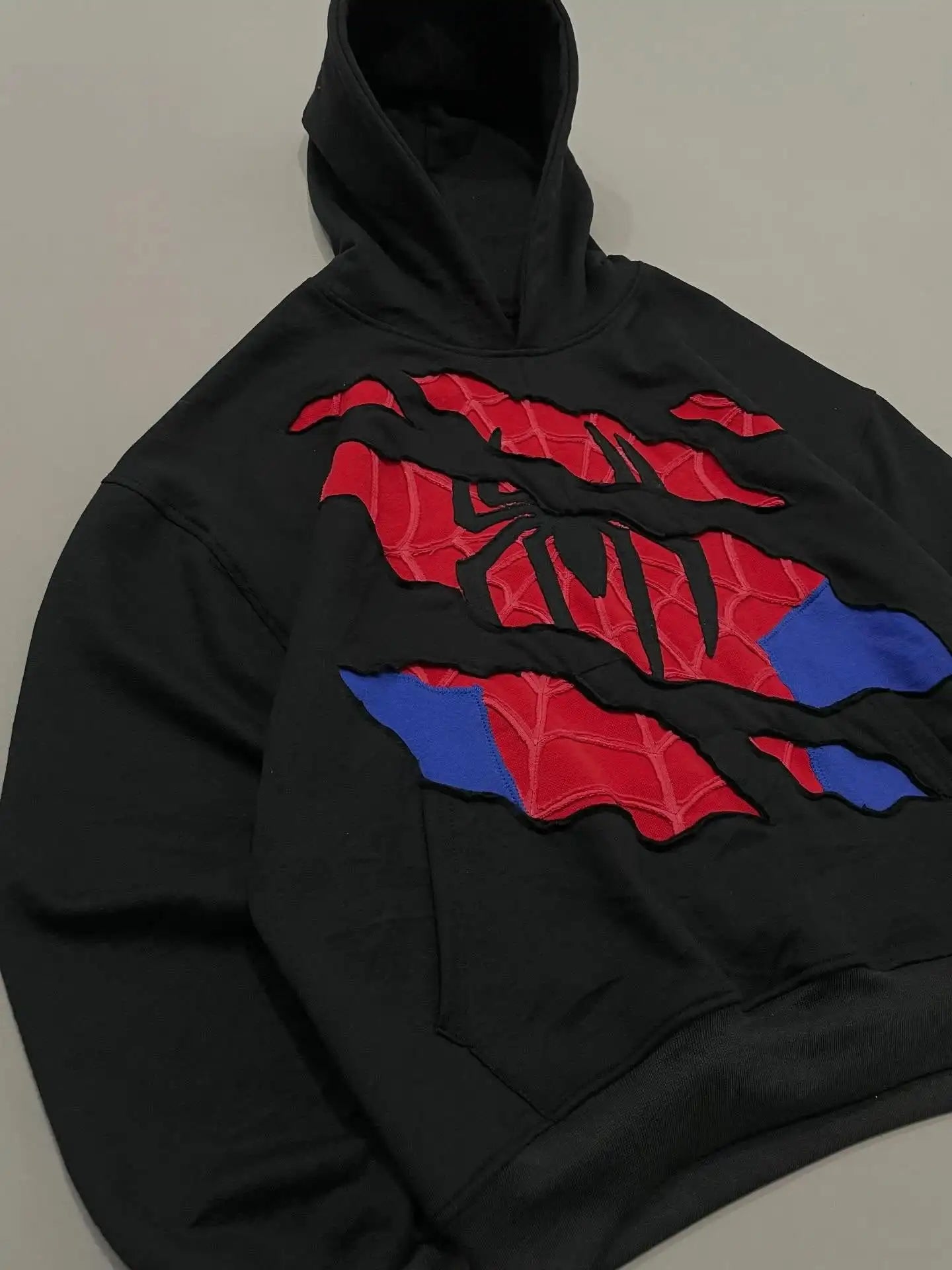 Sweat à Capuche Premium Spider-Man Costume Déchiré