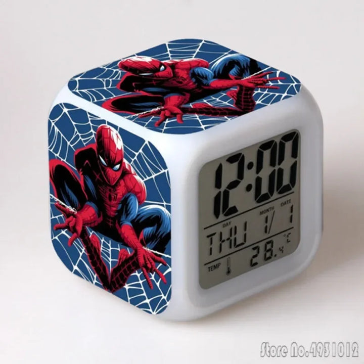 Despertador de Spiderman en una telaraña