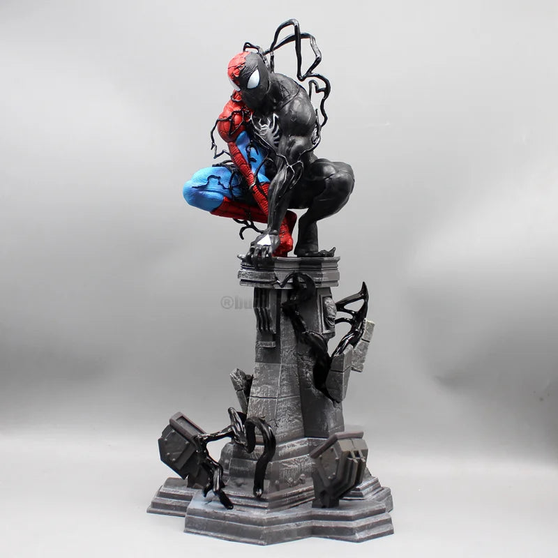 Figurine de Collection Spiderman et Symbiote
