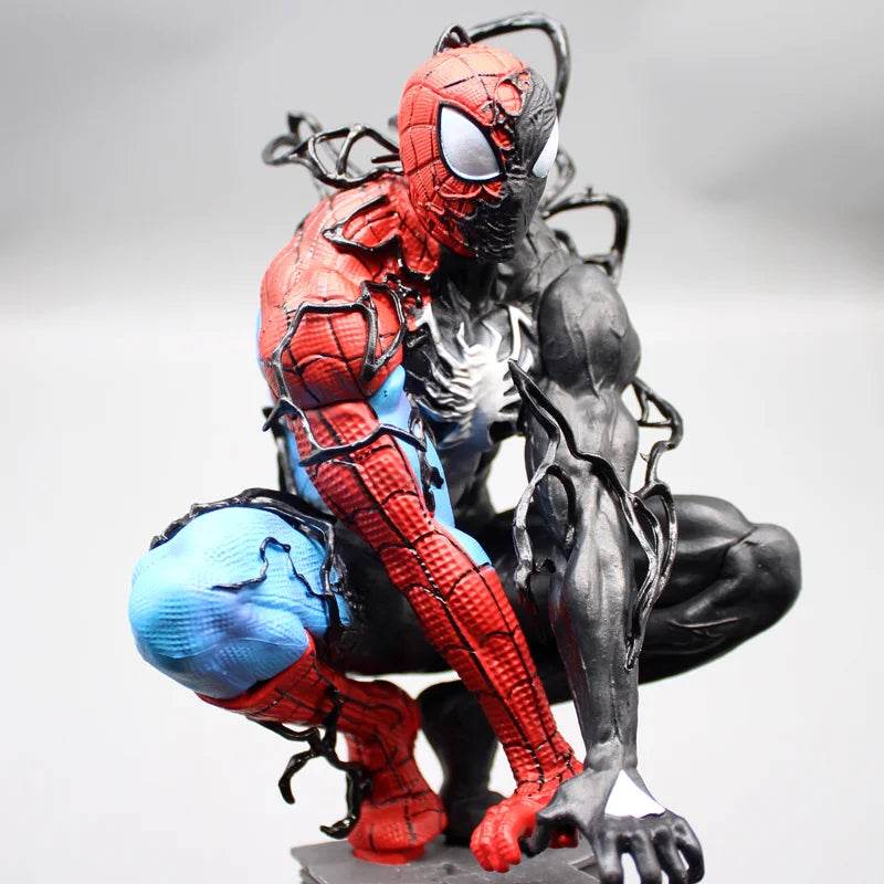 Figurine de Collection Spiderman et Symbiote
