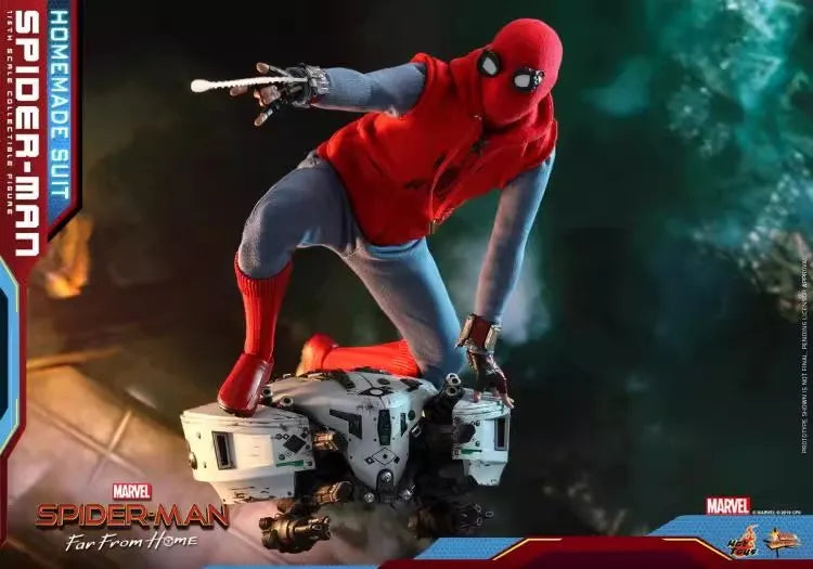 Figurine de Collection Spider-Man Far From Home VS les Drones
