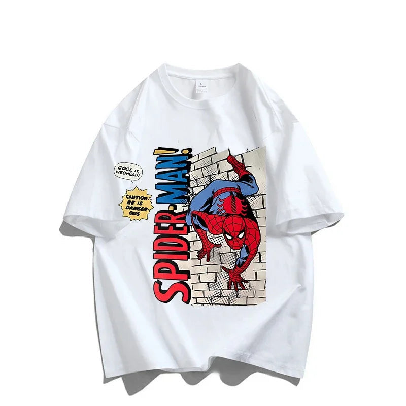 T-Shirt Spiderman sur un Mur