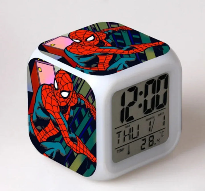 Reloj despertador de Spiderman con cómics antiguos